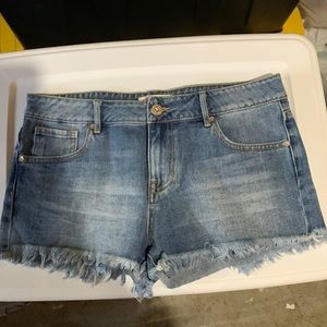 Bullhead Denim Co. Mid Rise Raw Hem Cut Off Denim Jean Shorts Size 11